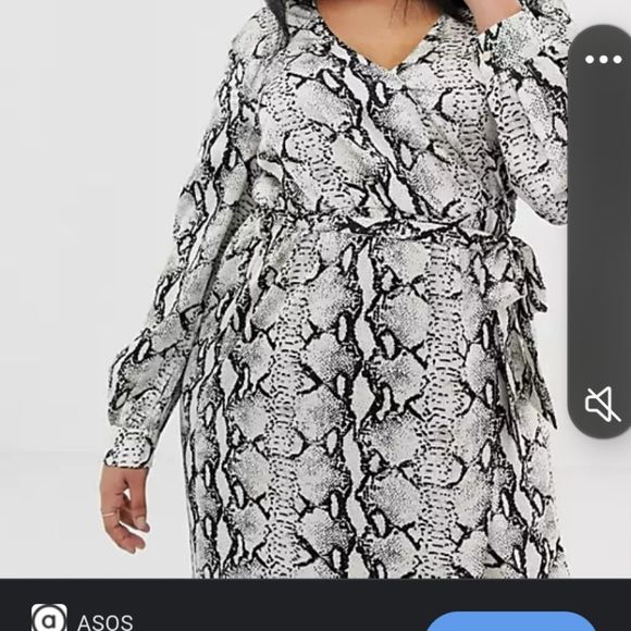 Missguided Plus long sleeve maxi dress in snake - Picture 11 of 11